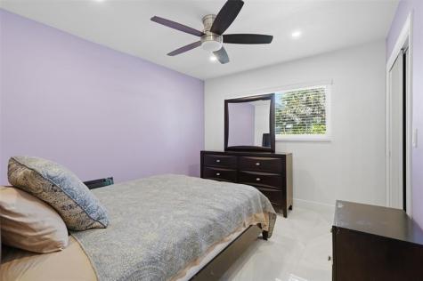 1580 NE 34th Street Oakland Park FL 33334