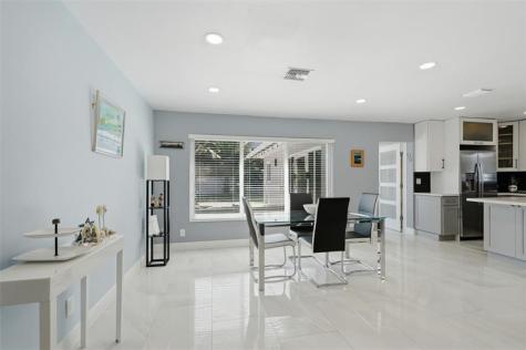 1580 NE 34th Street Oakland Park FL 33334