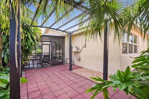 417 SE 4th Street Dania Beach FL 33004