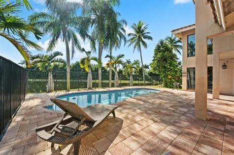 1260 Fairfax Court Weston FL 33326