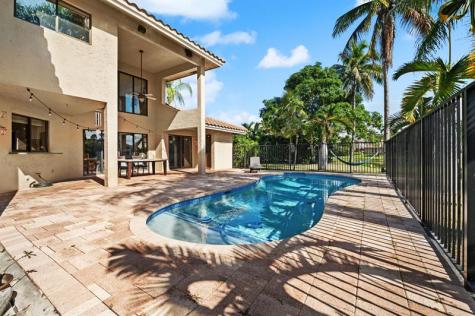 1260 Fairfax Court Weston FL 33326