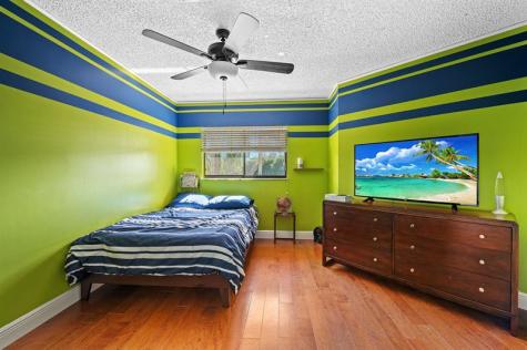 1260 Fairfax Court Weston FL 33326