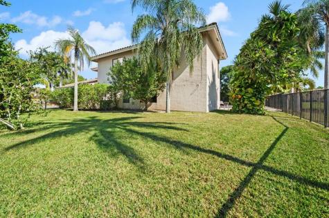 1260 Fairfax Court Weston FL 33326