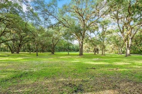4560 S 25th Street Fort Pierce FL 34981