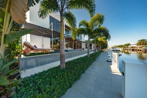 2631 NE 48th Court Lighthouse Point FL 33064