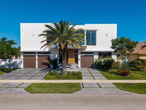 2631 NE 48th Court Lighthouse Point FL 33064