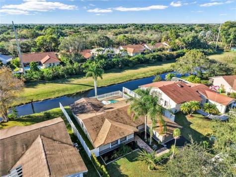 16932 SW 5th Way Weston FL 33326