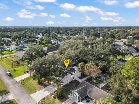 189 Abeto Terrace Sebastian FL 32958