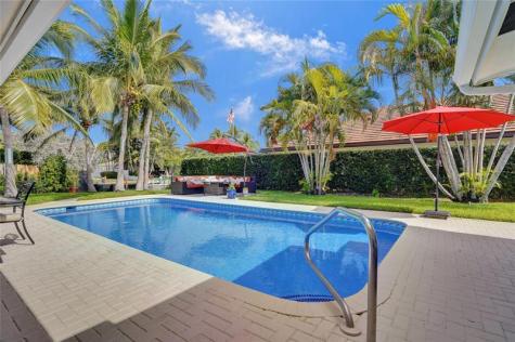 4030 Bayview Drive Fort Lauderdale FL 33308