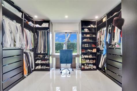 4030 Bayview Drive Fort Lauderdale FL 33308