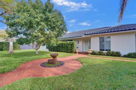 4030 Bayview Drive Fort Lauderdale FL 33308