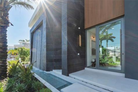 2880 NE 28th Street Fort Lauderdale FL 33306