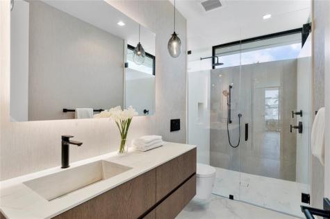 2880 NE 28th Street Fort Lauderdale FL 33306