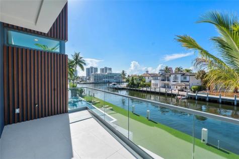 2880 NE 28th Street Fort Lauderdale FL 33306