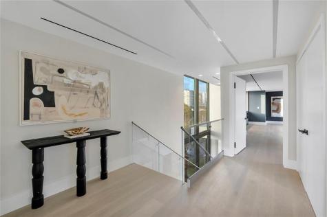 2880 NE 28th Street Fort Lauderdale FL 33306