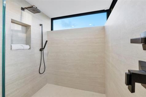 2880 NE 28th Street Fort Lauderdale FL 33306