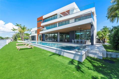 2880 NE 28th Street Fort Lauderdale FL 33306