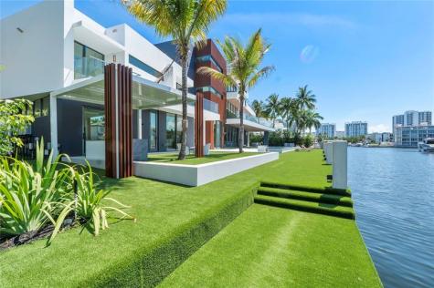2880 NE 28th Street Fort Lauderdale FL 33306