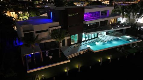 2880 NE 28th Street Fort Lauderdale FL 33306
