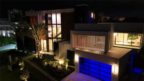 2880 NE 28th Street Fort Lauderdale FL 33306