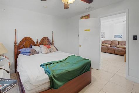 922 S Palmway Lake Worth Beach FL 33460