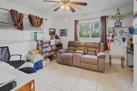 922 S Palmway Lake Worth Beach FL 33460