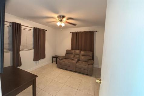 922 S Palmway Lake Worth Beach FL 33460