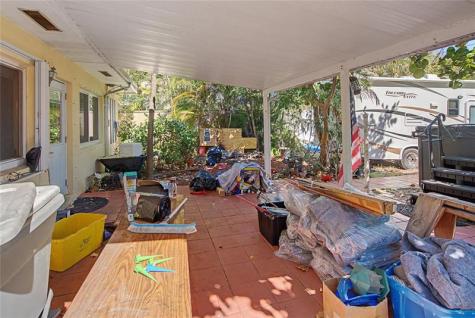 922 S Palmway Lake Worth Beach FL 33460