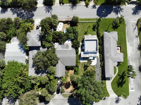 922 S Palmway Lake Worth Beach FL 33460