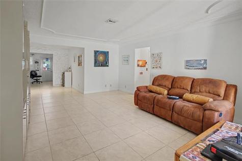 922 S Palmway Lake Worth Beach FL 33460