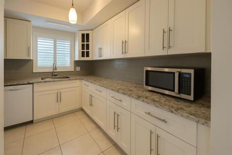 922 S Palmway Lake Worth Beach FL 33460