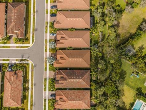 9088 E Leon Circle Parkland FL 33076