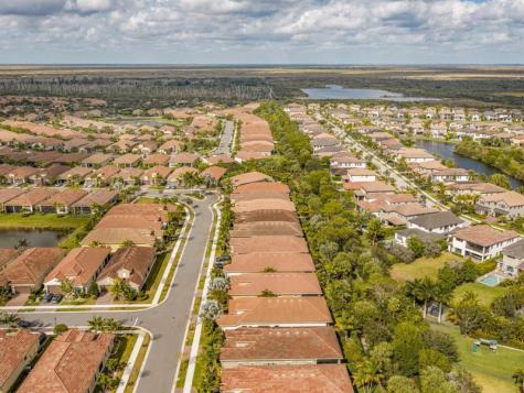 9088 E Leon Circle Parkland FL 33076