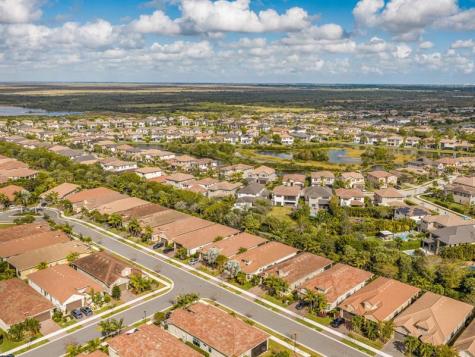 9088 E Leon Circle Parkland FL 33076