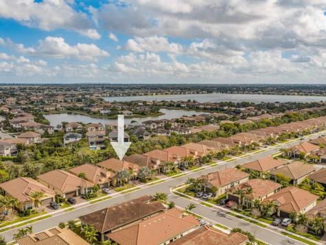 9088 E Leon Circle Parkland FL 33076