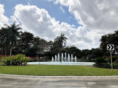 4602 Norfolk Island Pine Drive Tamarac FL 33319