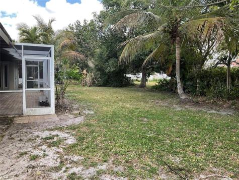 4602 Norfolk Island Pine Drive Tamarac FL 33319
