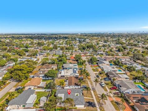 7521 Grant Court Hollywood FL 33024
