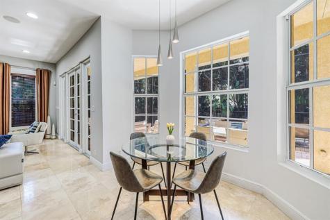 132 NE 21st Court Wilton Manors FL 33305