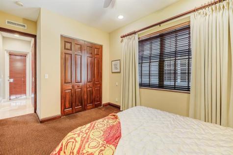 132 NE 21st Court Wilton Manors FL 33305