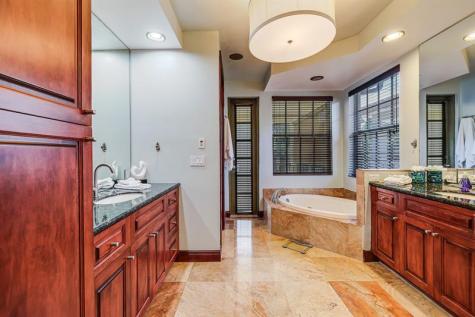132 NE 21st Court Wilton Manors FL 33305