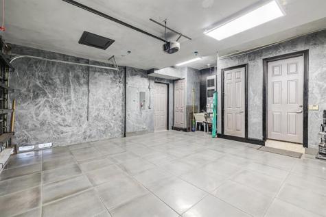 132 NE 21st Court Wilton Manors FL 33305