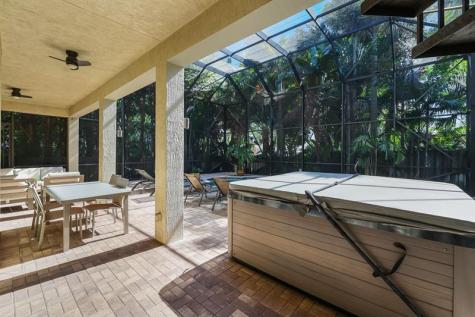 132 NE 21st Court Wilton Manors FL 33305