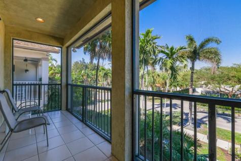 132 NE 21st Court Wilton Manors FL 33305