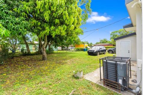 2941 NW 151st Terrace Opa-Locka FL 33054