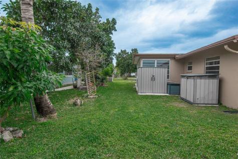 4944 NW 55th Street Tamarac FL 33319