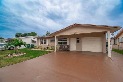 4944 NW 55th Street Tamarac FL 33319