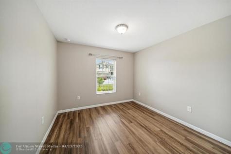5485 NW Pine Trail Circle Port St Lucie FL 34983