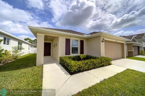 5485 NW Pine Trail Circle Port St Lucie FL 34983