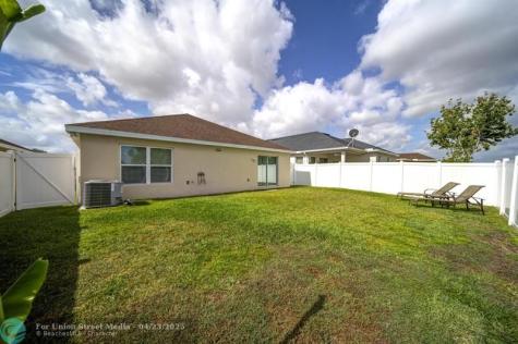 5485 NW Pine Trail Circle Port St Lucie FL 34983